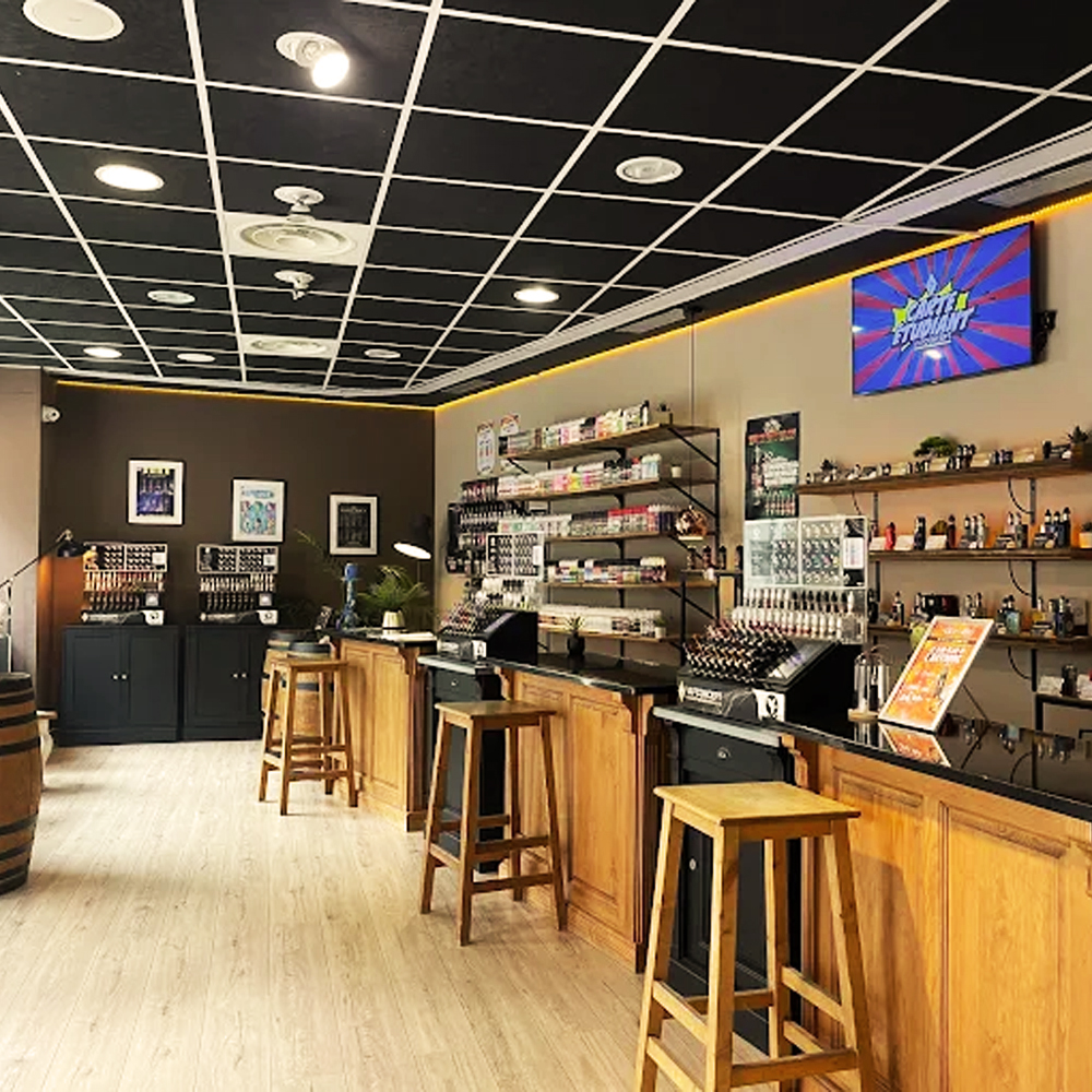 Intérieur de la boutique Vap Concept à Avignon