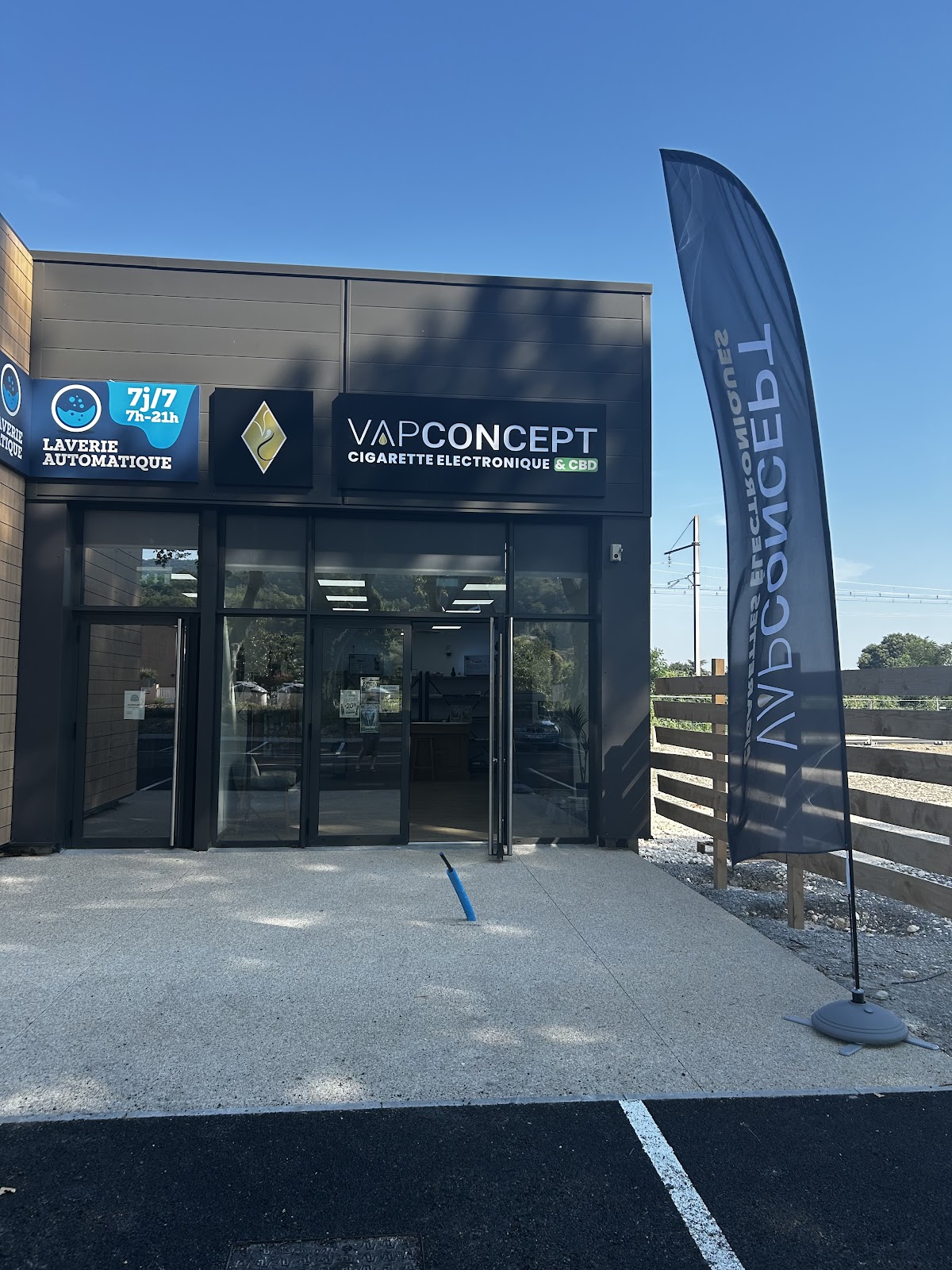 Vap Concept Meysse — Galerie Intermarché